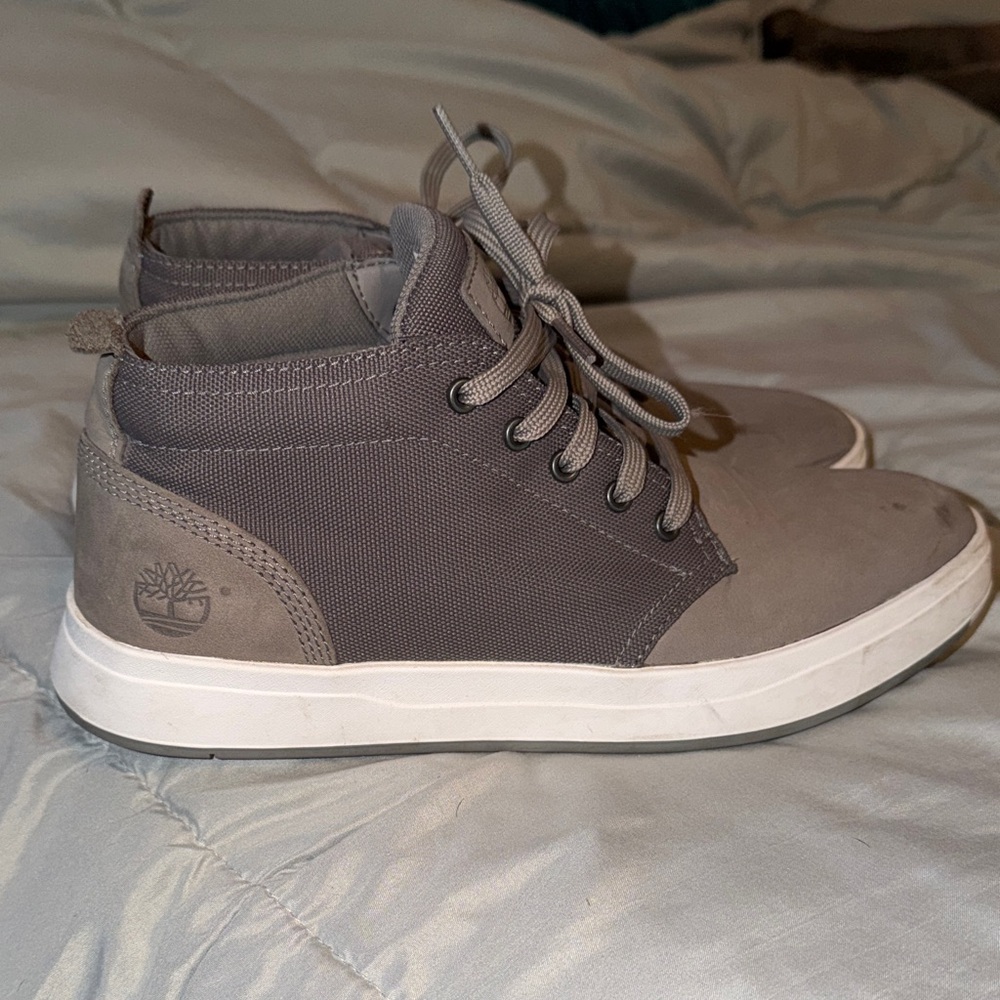 Timberland Men's Gray High-Top Chukka Boots